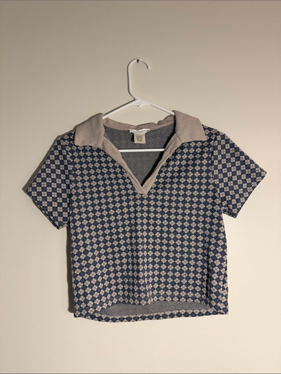 KIRIOUS LOS ANGELES Tops - KIRIOUS Geometric Short Sleeve Top in Blue & White Like New